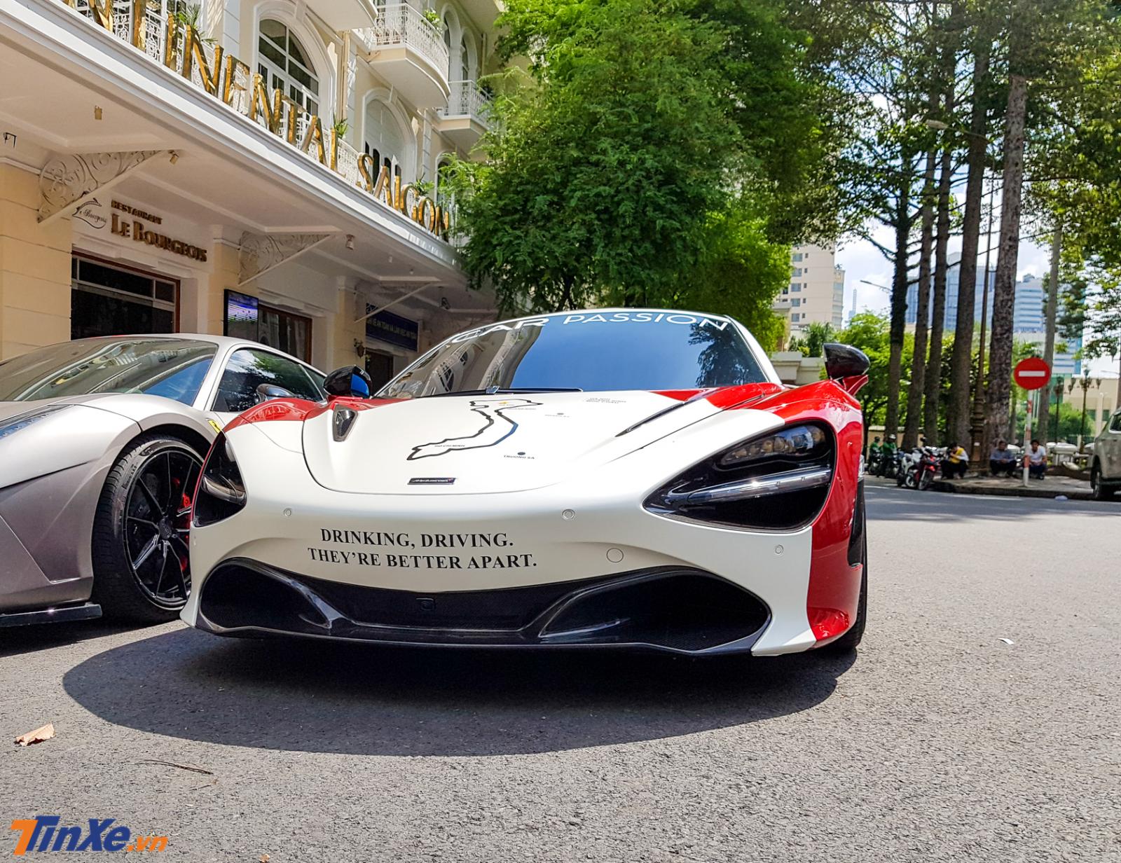Chiếc McLaren 720S trắng-đỏ nhiều khả năng sẽ dẫn đoàn siêu xe tham dự Car & Passion 2019 vào tháng 6