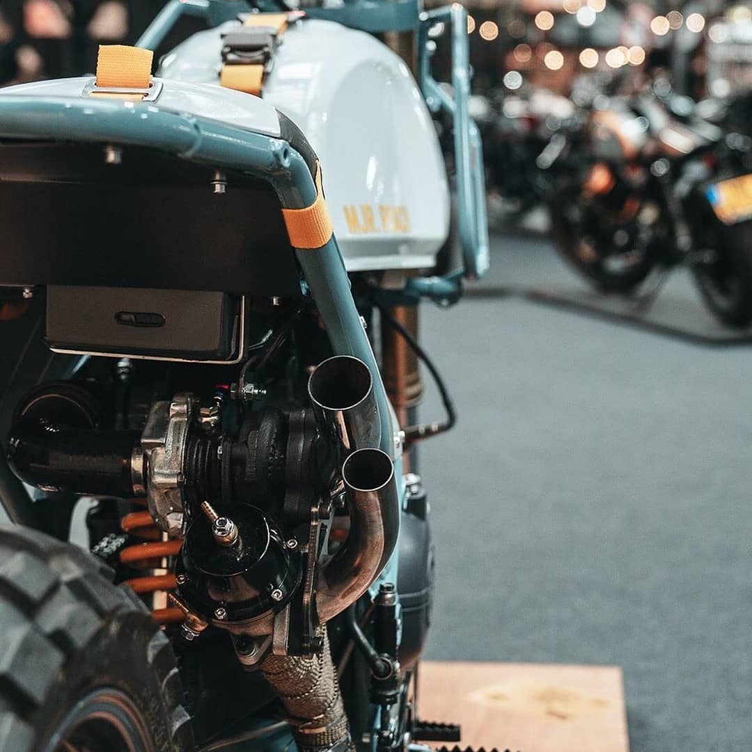 Bản độ mang tên MJR Roach được trang bị tăng áp siêu nạp Bản độ mang tên MJR Roach được trang bị tăng áp siêu nạp