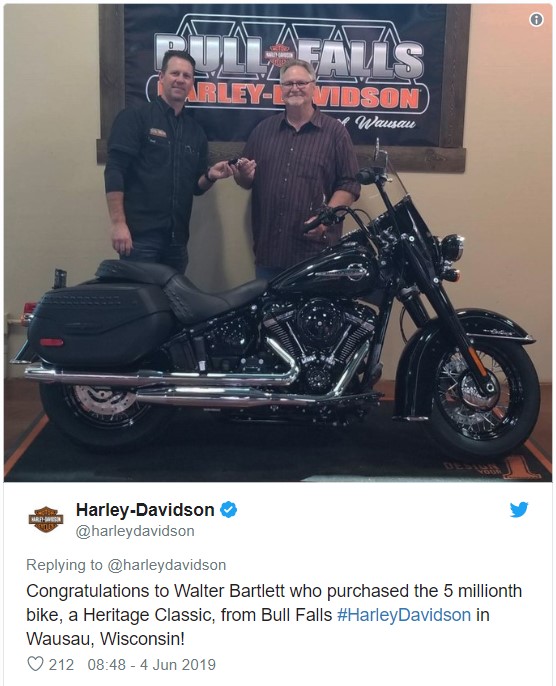 Khách hàng mua chiếc Harley-Davidson thứ 5 triệu