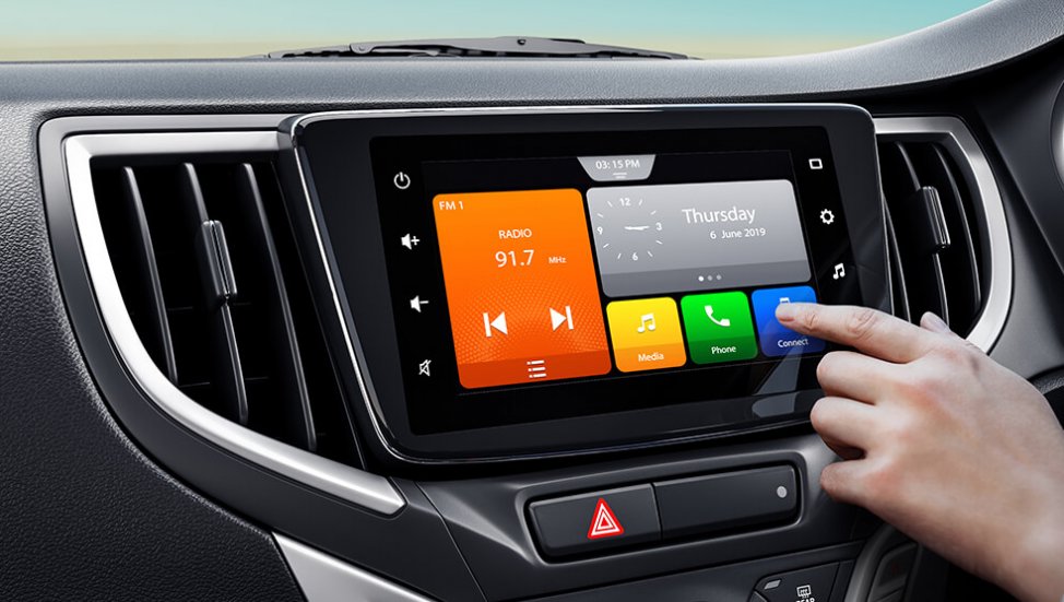 Màn hình thông tin giải trí hỗ trợ Apple CarPlay và Android Auto của Toyota Glanza 2019 Màn hình thông tin giải trí hỗ trợ Apple CarPlay và Android Auto của Toyota Glanza 2019