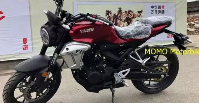 Chiếc xe có khá nhiều chi tiết được hoàn thiện khá tồi như chắn bùn trước sau Chiếc xe có khá nhiều chi tiết được hoàn thiện khá tồi như chắn bùn trước sau