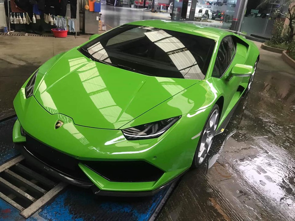 Gần sát giờ G hành trình siêu xe Car Passion 2019, doanh nhân Nam Định tậu Lamborghini Huracan xanh cốm