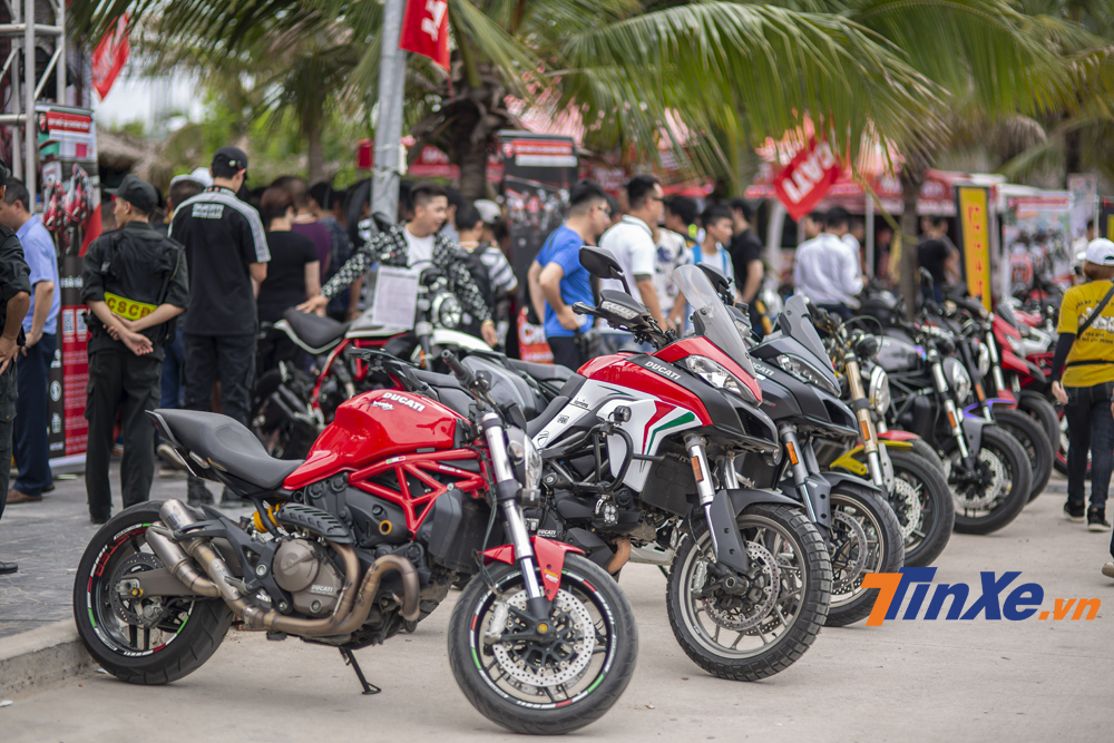Tại Đại hội Mô tô Việt Nam 2019, rất nhiều mẫu xe phân khối lớn đã xuất hiện và đua nhau khoe sắc.
