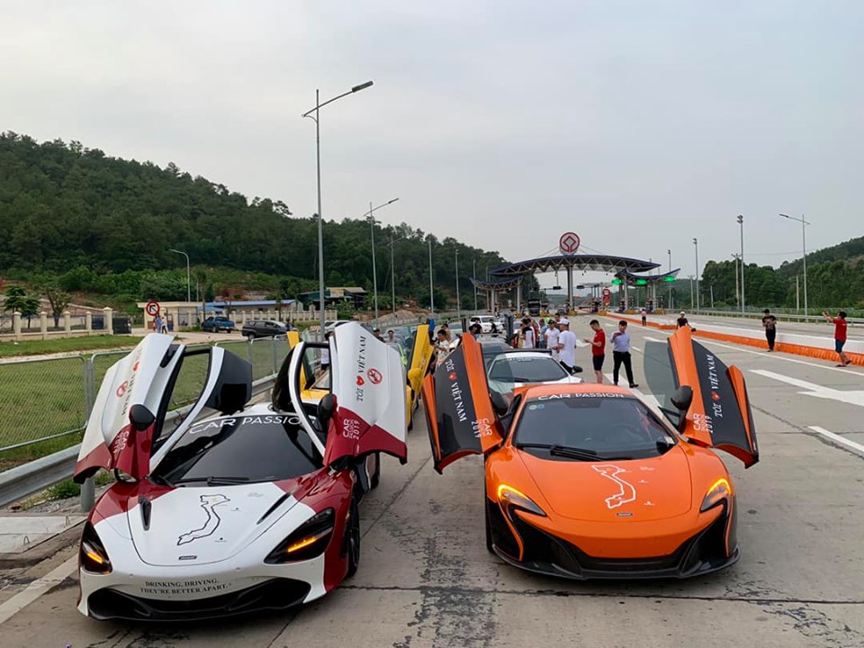 Đoàn siêu xe Car Passion 2019 di chuyển trong chiều ngày 15/6/2019