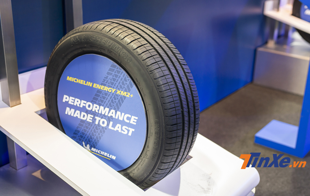 Lốp Michelin Energy Xm2+ được sử dụng hợp chất cao su mới trên bề mặt gai nên mang lại hiệu suất hoạt động tốt hơn. Lốp Michelin Energy Xm2+ được sử dụng hợp chất cao su mới trên bề mặt gai nên mang lại hiệu suất hoạt động tốt hơn.