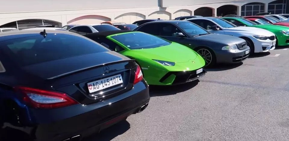 Không khó để tìm thấy những chiếc siêu xe như Lamborghini trong bãi chứa ô tô bị tịch thu của cảnh sát Monaco