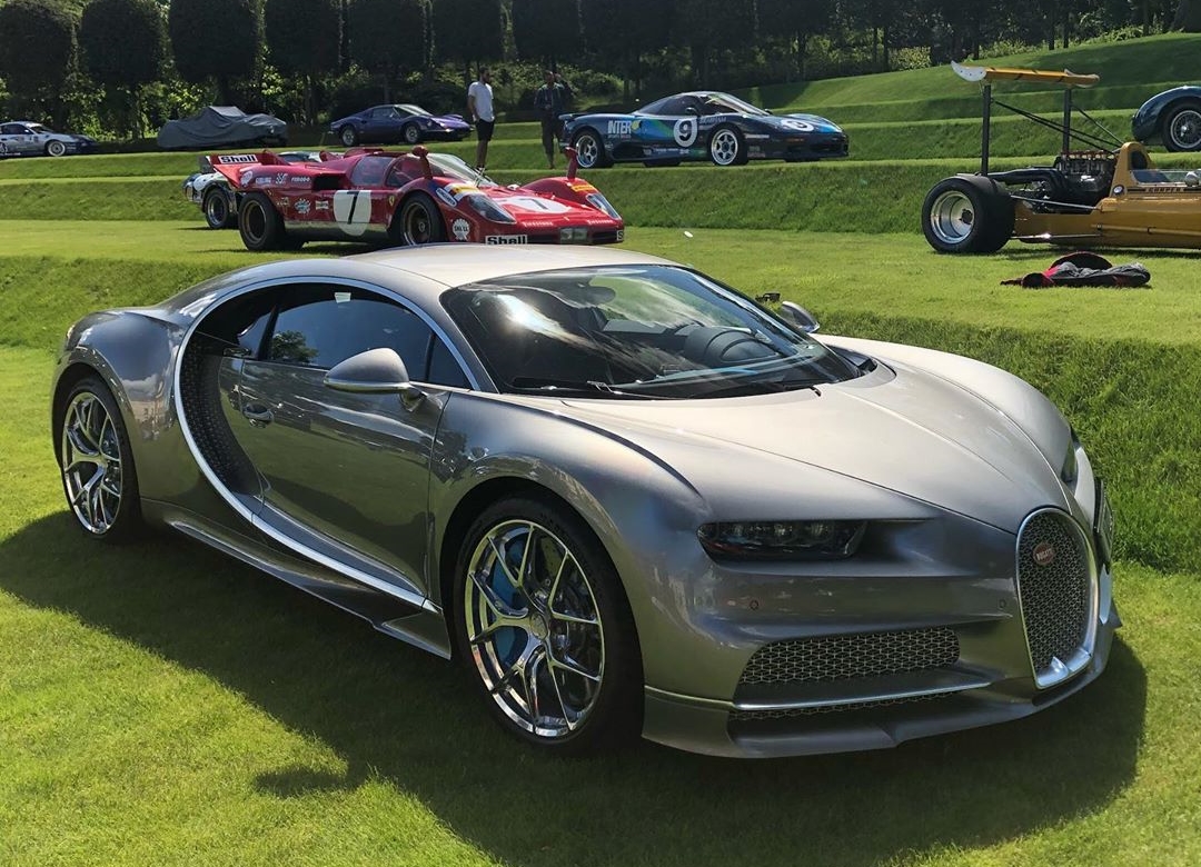 Chiếc Bugatti Chiron Sport tại một sự kiện xe ở Anh Chiếc Bugatti Chiron Sport tại một sự kiện xe ở Anh