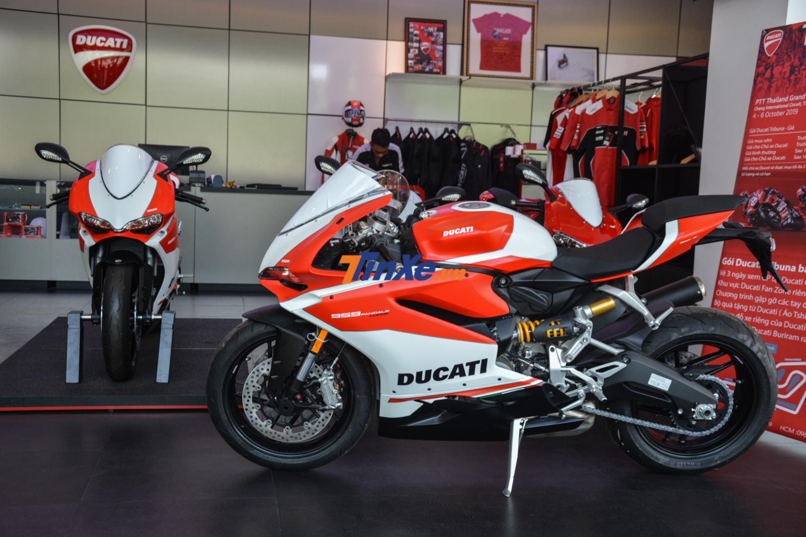 Cặp đôi Ducati 959 Panigale Corse cập bến Việt Nam