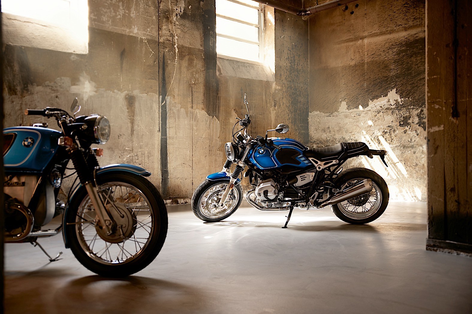 BMW R nineT /5 cùng mẫu /5 huyền thoại BMW R nineT /5 cùng mẫu /5 huyền thoại