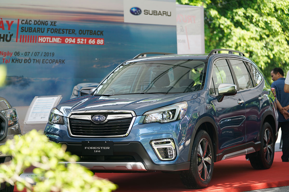 Đã có 50 khách hàng đặt mua xe trong 2 ngày diễn ra Hội chợ Oto.com.vn