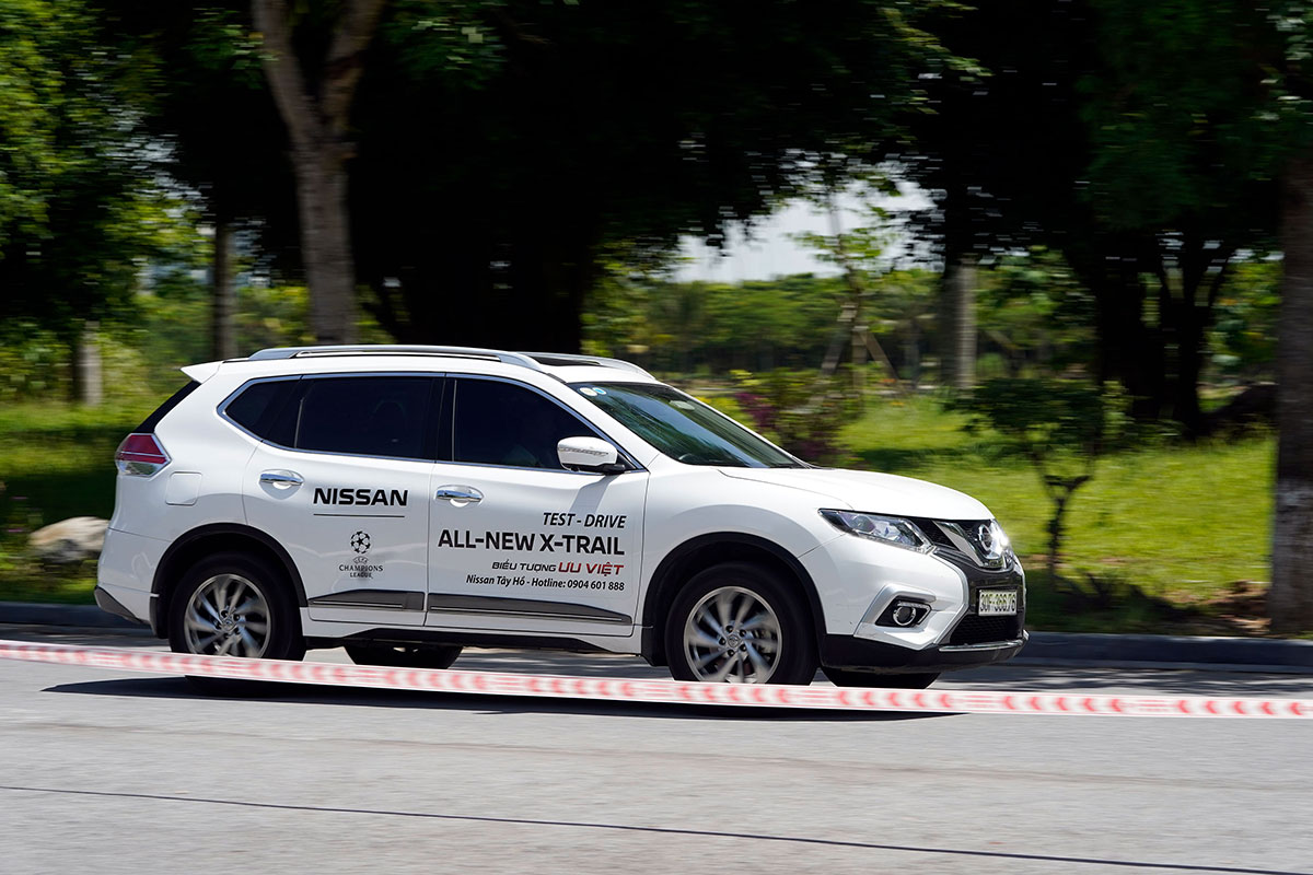 Đã có hơn 2.000 lượt khách tham dự và đăng ký lái thử xe trong Hội chợ Oto.com.vn lần thứ hai