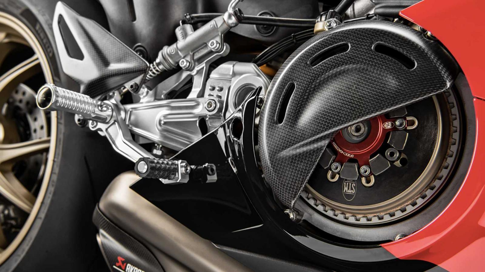 Bộ nồi khô tạo ra âm thanh đặc trưng của Ducati Bộ nồi khô tạo ra âm thanh đặc trưng của Ducati