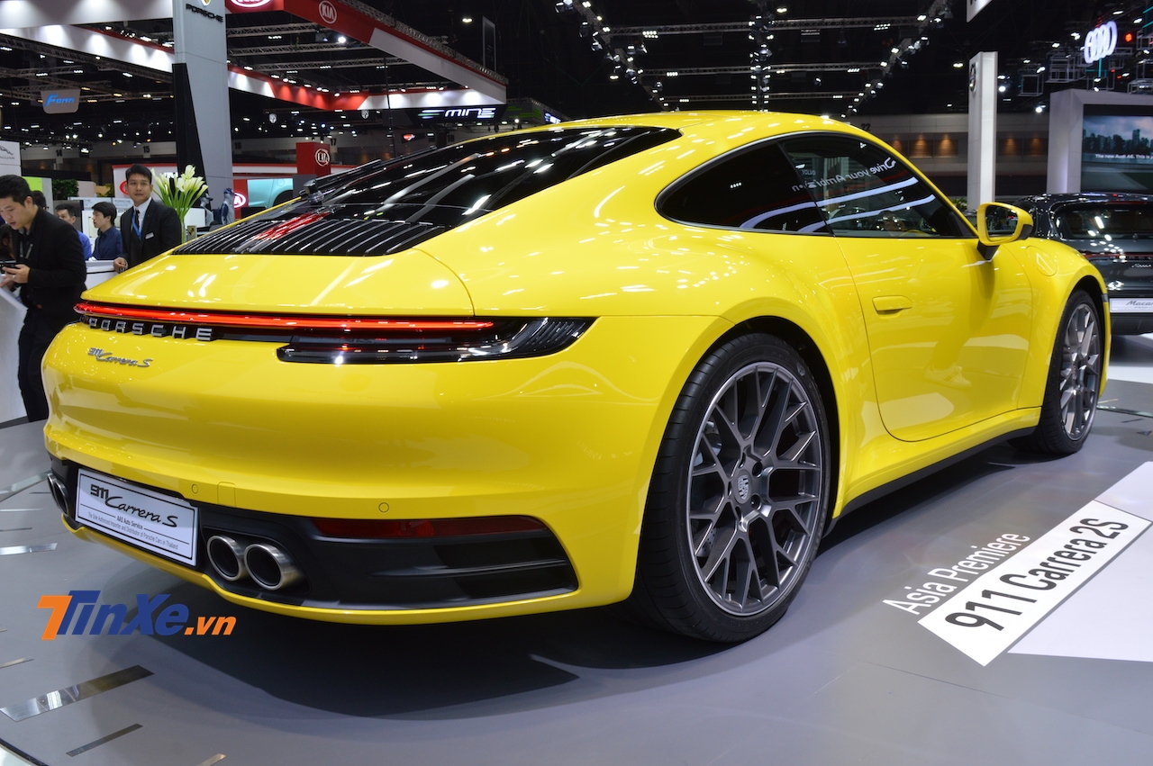 Động cơ của Porsche 911 Carrera S 2020 tăng 15 m&atilde; lực so với thế hệ cũ