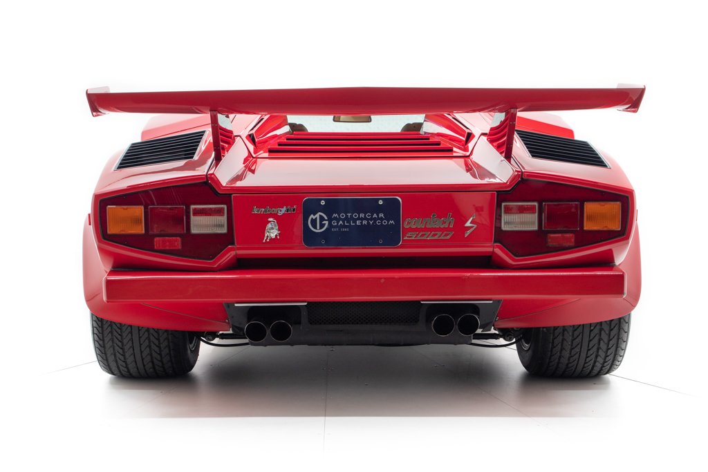 Mức giá thách cưới dành cho siêu xe Lamborghini Countach LP 5000 S của Mario Andretti là nửa triệu đô la Mức giá thách cưới dành cho siêu xe Lamborghini Countach LP 5000 S của Mario Andretti là nửa triệu đô la