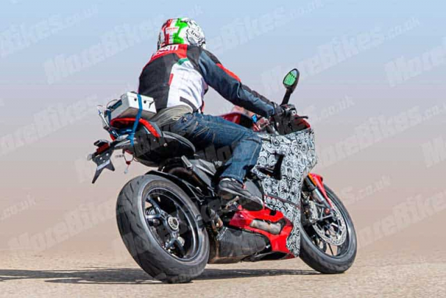 Động cơ của xe được nâng cấp mạnh mẽ hơn Động cơ của xe được nâng cấp mạnh mẽ hơn