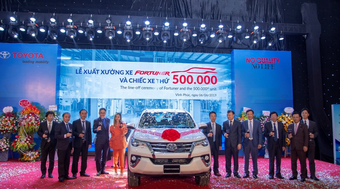 Đầu tháng 6, chiếc xe thứ 500.000 đã chính thức lăn bánh khỏi dây chuyền lắp ráp của Toyota Việt Nam