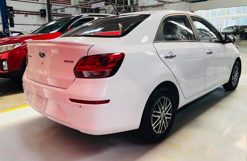 Kia Soluto - nguồn img.tinxe.vn Kia Soluto - hình ảnh tham khảo 2