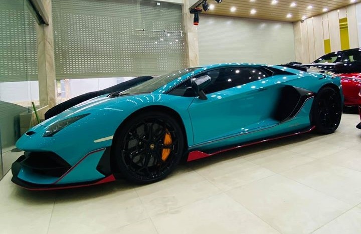 Giá xe Lamborghini Aventador SVJ 2023 mới nhất - Tinxe