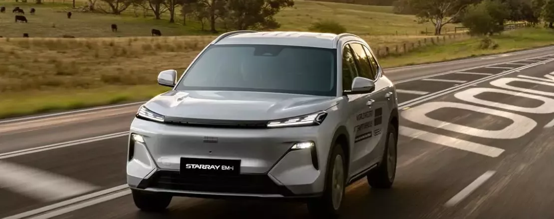 Geely EX5 EM-i sẽ bán ở Việt Nam vào năm sau lập kỷ lục khi chỉ "ăn" 3,83 lít xăng/100 km