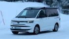 Phiên bản nâng cấp Volkswagen Multivan T7 2027 bị bắt gặp tại California, trang bị đèn pha lớn hơn