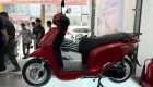 Xe máy điện Dat Bike ERA ra mắt Việt Nam với công nghệ sạc tích hợp, cốp 50 lít, giá từ 30 triệu đồng