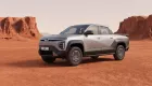 VinFast VF Wild ra mắt, bán tải điện có thể chạy tới 1.000 km nhờ REEV, giá trên 800 triệu