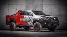 Toyota Hilux "lột xác" dưới tay hãng độ Carlex