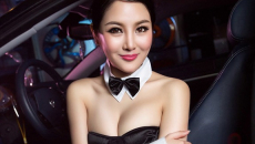 Người đẹp Trung Quốc tinh nghịch với bộ trang phục thỏ ngọc gợi cảm