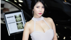 Thỏa sức chiêm ngưỡng những người mẫu Hàn Quốc đẹp tuyệt trần ở Seoul Motor Show 2019