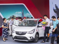 Khách hàng nói gì khi chính thức nhận xe Vinfast Fadil sau nhiều tháng chờ đợi?