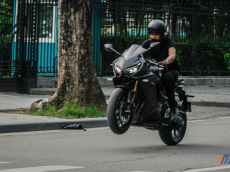 Video trải nghiệm Honda CBR650R 2019: Mãnh thú mang DNA của Fireblade, đắt xắt ra miếng