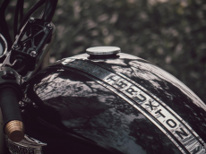 Video: Trải nghiệm bản độ The Bard từ Triumph Thruxton bởi Zife Design tại Việt Nam