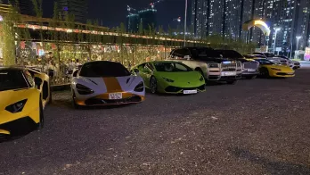 Dàn siêu xe hơn 100 tỷ đồng bất ngờ tụ tập tại Tp.HCM: Lamborghini Huracan của Phan Thành tái xuất