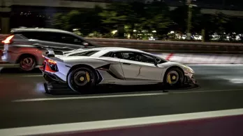 Lamborghini Aventador SVJ của đại gia Jacky có màu lạ đón năm mới