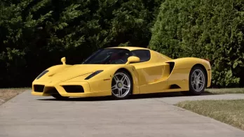 Nhà sưu tập bỏ ra khoản tiền khổng lồ để mua Ferrari Enzo từ 2003 nhưng cho đến khi mất chỉ lái được 966 km