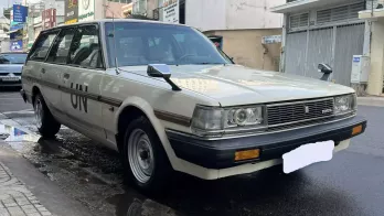 "Qua" Vũ tàn tàn dạo phố cùng Toyota Cressida Wagon