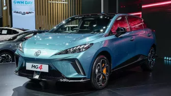 MG4 2026 - xe từng giảm giá hơn 300 triệu đồng tại Việt Nam - ra mắt phiên bản mới với trang bị tốt hơn