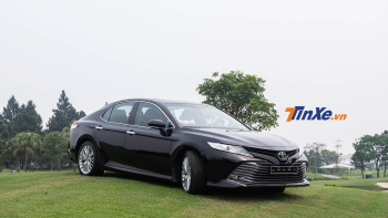 Toyota Camry 2019