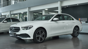 Mercedes Benz E 180 2022: Giá xe Mercedes Benz E180 và khuyến mãi mới nhất