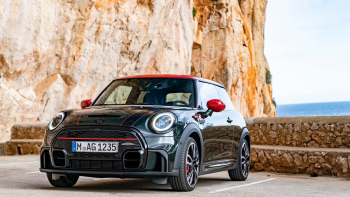 Mini John Cooper Works 2024: Giá xe Mini John Cooper Works và những cập nhật mới nhất 2024