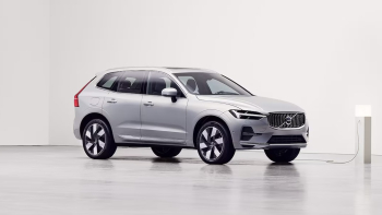 Volvo XC60 2024: Giá xe Volvo XC60 và khuyến mãi mới nhất thị trường ô tô hiện nay