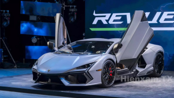 Cận cảnh siêu xe lai điện Lamborghini Revuelto giá 43,99 tỷ đồng mới ra mắt Việt Nam