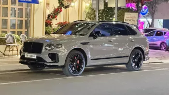 Bentley Bentayga Speed siêu hiếm bất ngờ bị bắt gặp ở Tp.HCM với biển số Hải Phòng