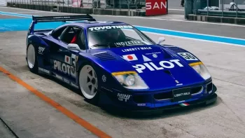 Đến huyền thoại như Ferrari F40 cũng khó thoát khỏi suy nghĩ độ xe của Liberty Walk