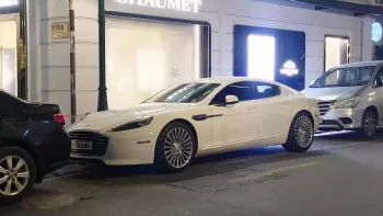 Aston Martin Rapide S của hot girl 9X Hà thành tái xuất