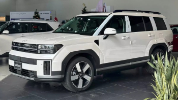 Hyundai Santa Fe Hybrid mới ra mắt Việt Nam đã giảm giá 50 triệu đồng