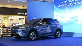 Geely EX5 EM-i được giới thiệu với khách hàng Việt, chỉ tiêu thụ 3,02 lít xăng/100 km