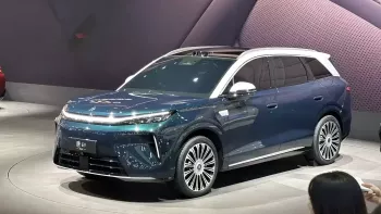 BYD Tang thế hệ thứ ba trình làng như mẫu SUV đầu bảng công nghệ cao, kích thước lớn, nội thất 5 chỗ