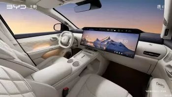 SUV cỡ lớn BYD Tang thế hệ thứ ba được hé lộ nội thất với 5 chỗ ngồi và màn hình 30 inch