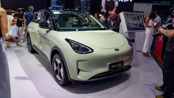 Xe đang bán ở Việt Nam Geely EX2 đắt khách, xuất xưởng chiếc thứ 1 triệu chỉ sau 2 năm ra mắt